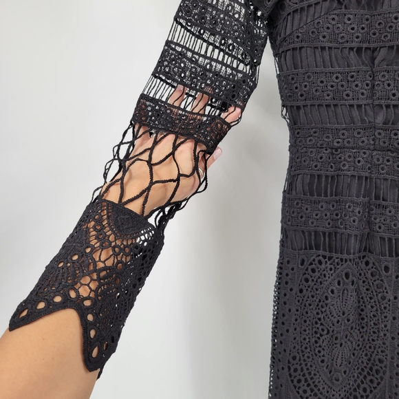 NWOT BOOHOO Embroidered Lace Panel Midi Dress Black - Picture 6 of 15